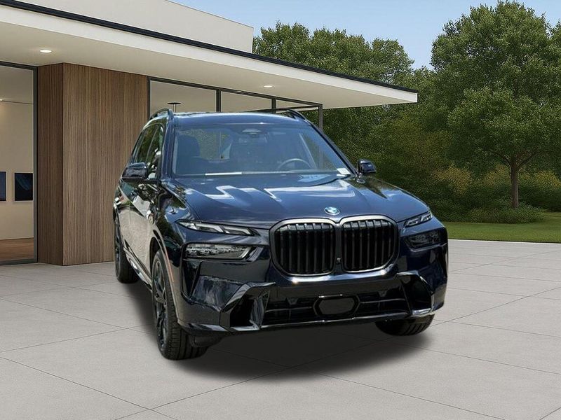 Used 2024 BMW X7 xDrive40iImage 5
