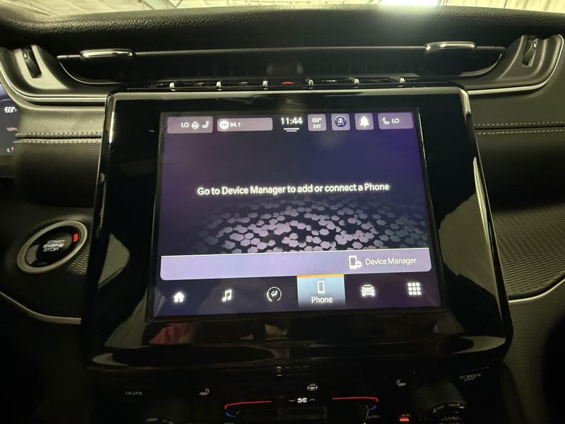 Used 2025 Jeep Grand Cherokee AltitudeImage 28