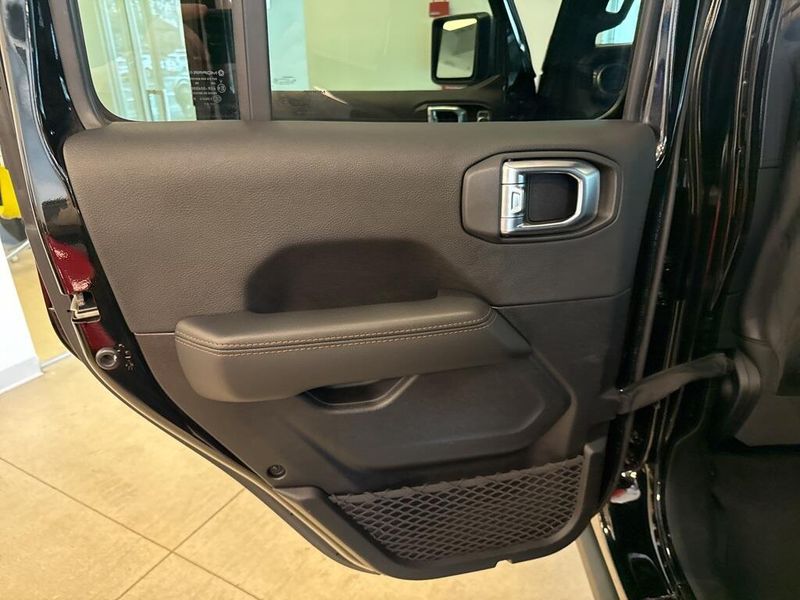 2021 Jeep Wrangler Unlimited Rubicon 392