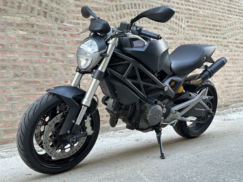 2014 Ducati Monster 696  Image 4