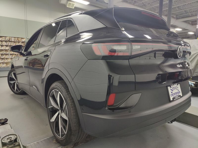 2023 Volkswagen ID.4 Pro S AWD 82kW w/Glass RoofImage 11