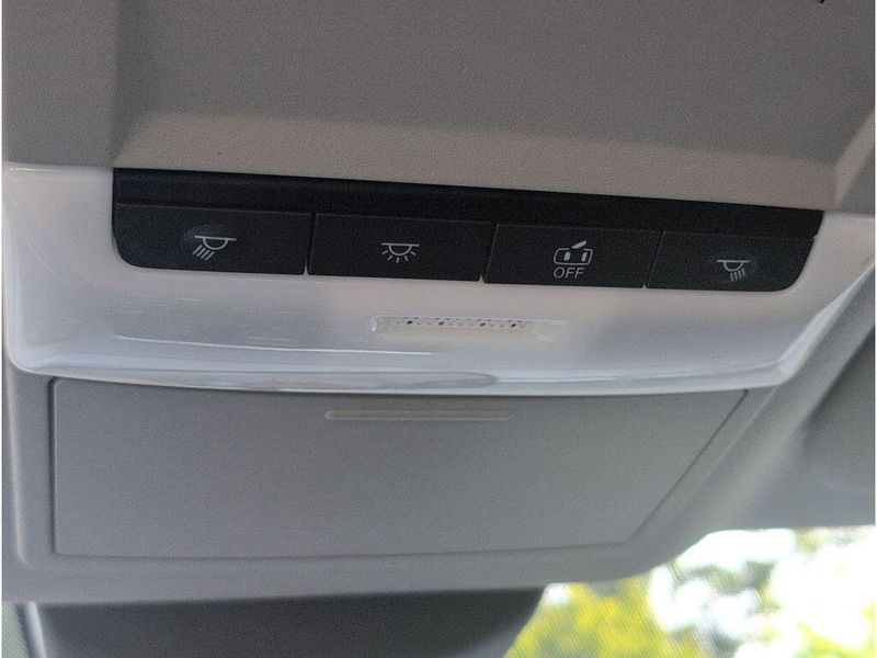 Used 2023 Nissan Sentra SVImage 27