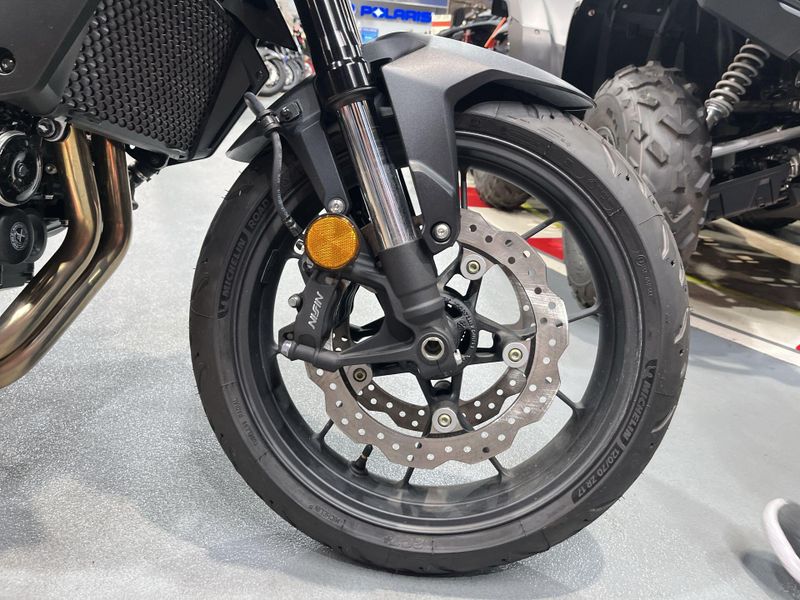 New 2025 Honda CB750 HORNET Image 20