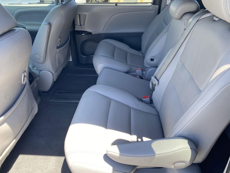 Used 2020 Toyota Sienna XLEImage 15
