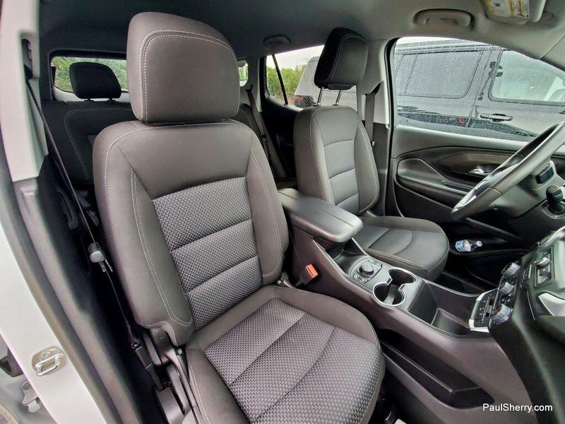 2023 Gmc Terrain SLE photo 2