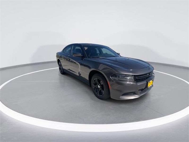 2021 Dodge Charger SXTImage 2