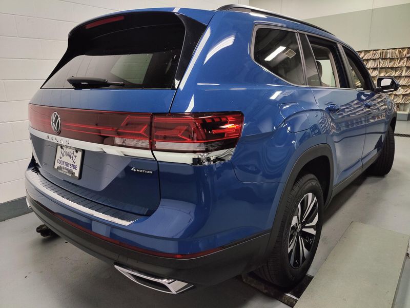 Used 2025 Volkswagen Atlas SE 4-Motion AWDImage 10