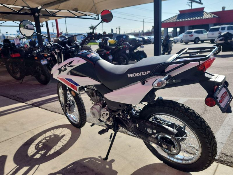 New 2025 Honda XR150L Image 14