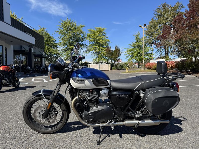 2022 Triumph Bonneville T100 - BLUE 
