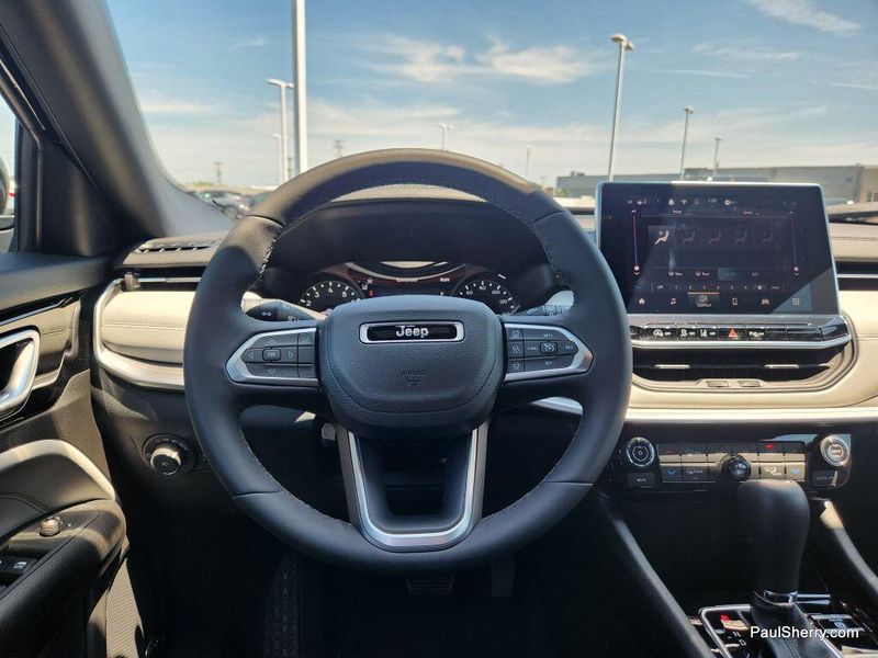 New 2025 Jeep Compass Limited 4x4