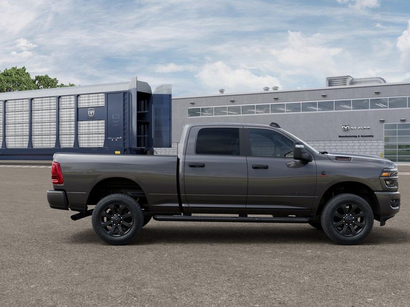 New 2026 RAM 2500 Big Horn Crew Cab 4x4 6'4' Box