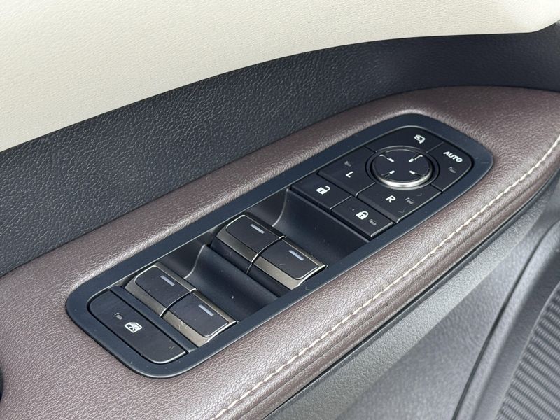 2023 Lexus RX 350Image 19