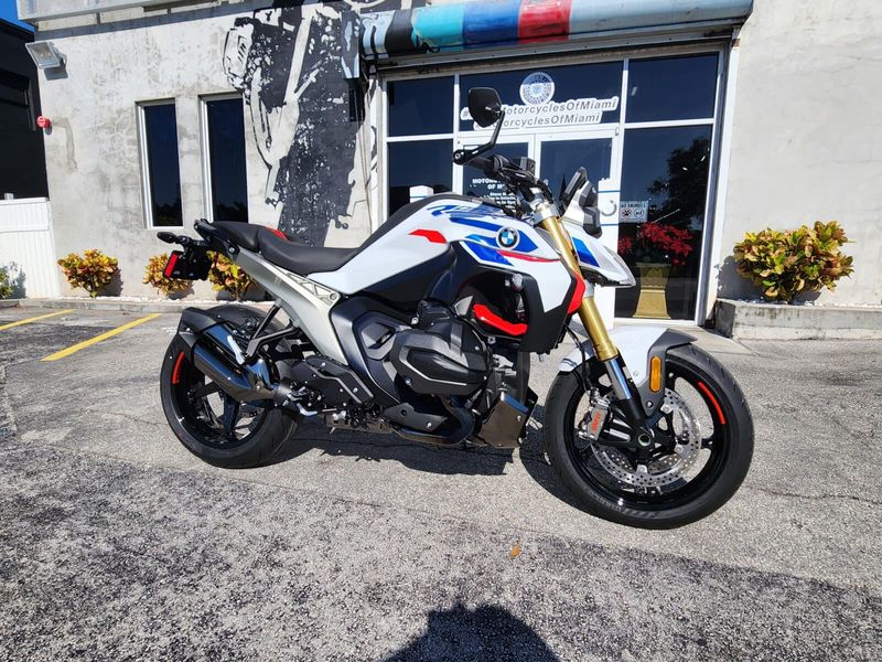 2026 BMW R 1300 RImage 10