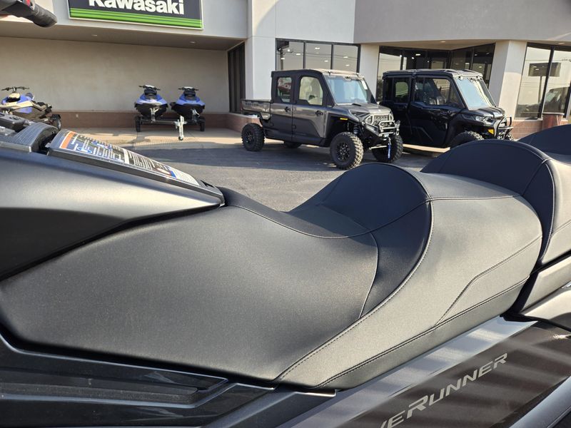 2025 Yamaha FX CRUISER SVHO WAUDIO BLACK Image 12