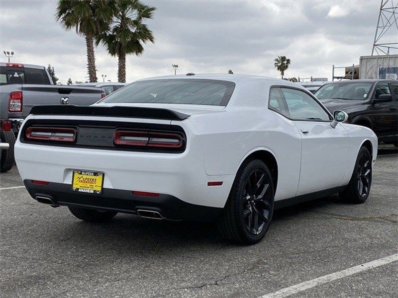 2023 Dodge Challenger SxtImage 3