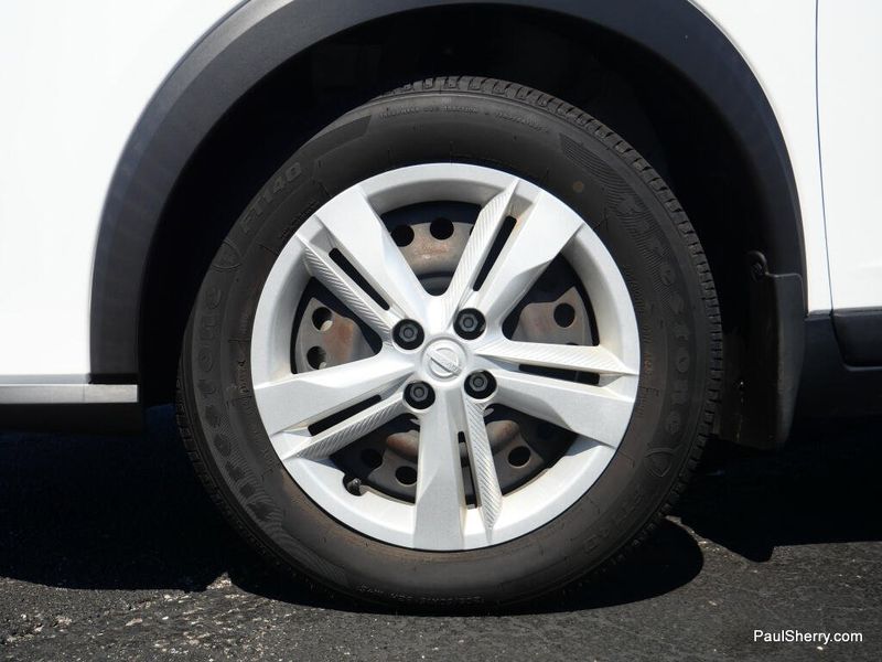 Used 2023 Nissan Kicks S