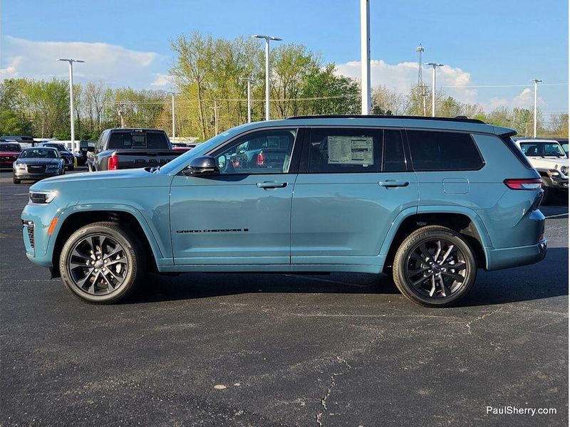New 2026 Jeep Grand Cherokee L Limited Reserve 4x4