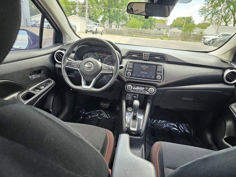 2020 Nissan Versa SRImage 12