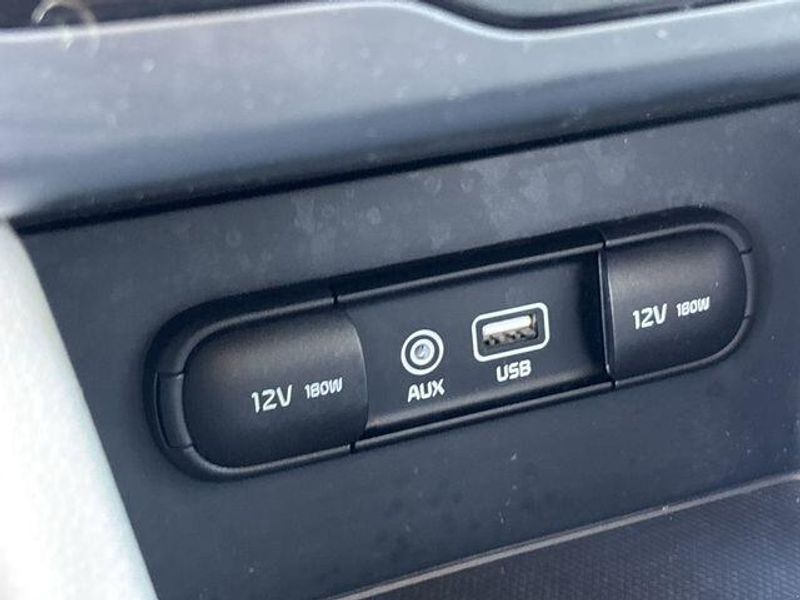 Used 2019 Kia Niro Plug-In Hybrid LXImage 27