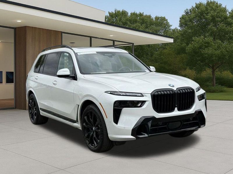 Used 2026 BMW X7 xDrive40iImage 6