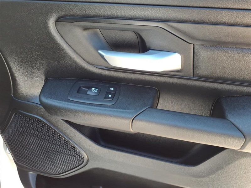 2024 Ram 1500 Tradesman photo 4