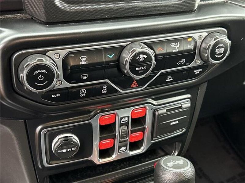 Used 2022 Jeep Wrangler Unlimited Sport AltitudeImage 26