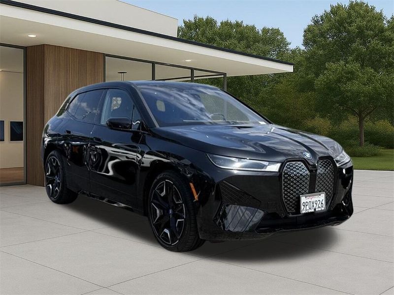 Used 2025 BMW iX xDrive50Image 4