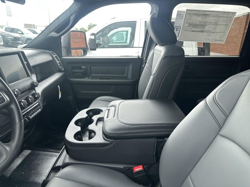 2024 RAM 5500 Tradesman Chassis Crew Cab 4x4 60