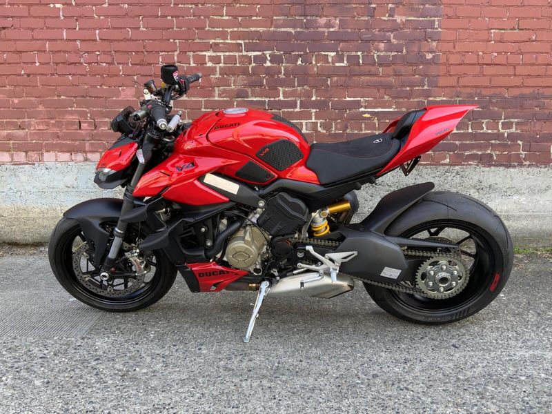2024 Ducati Streetfighter V4 S