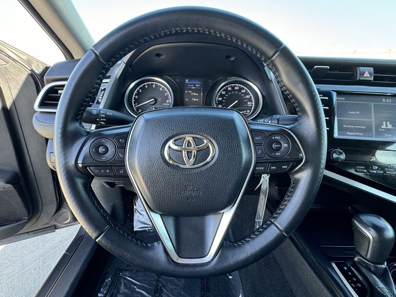 2018 Toyota Camry SEImage 23