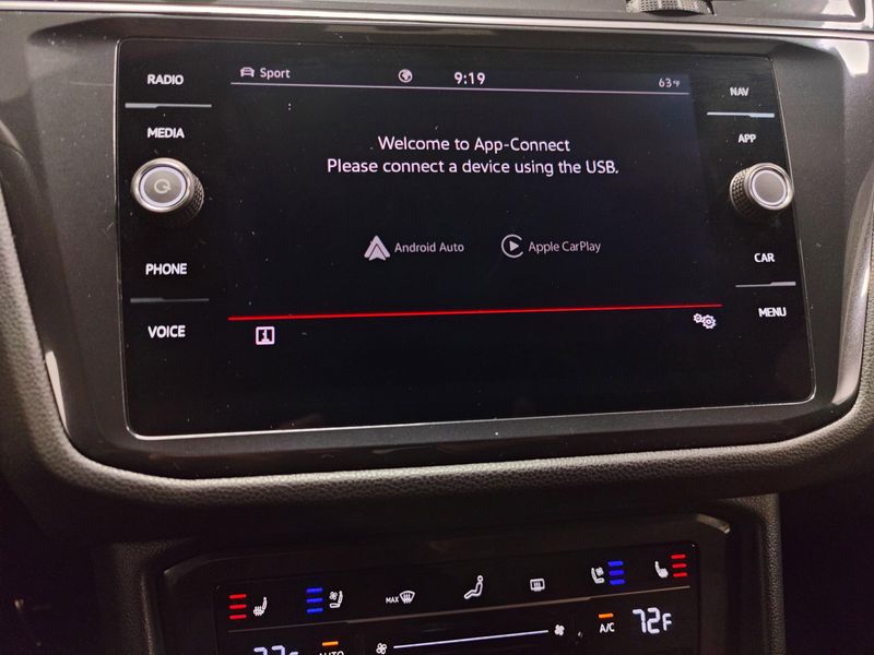 Used 2024 Volkswagen Tiguan AWD SEL R-Line w/Sunroof/NavImage 22