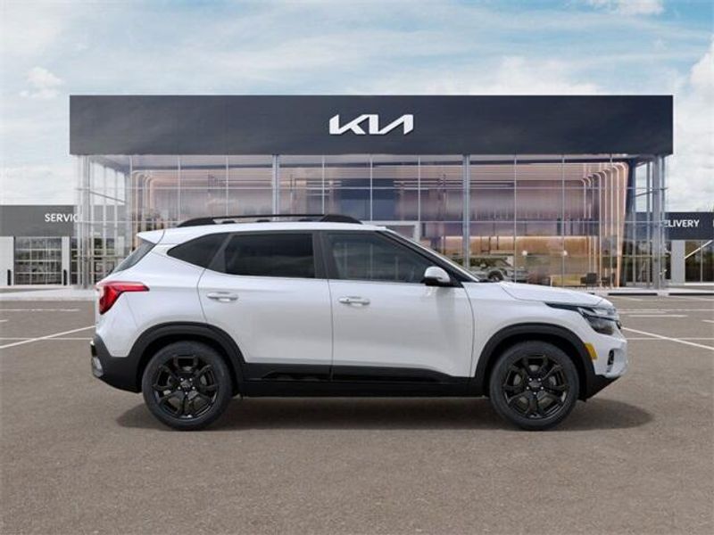 2025 Kia Seltos X-LineImage 7