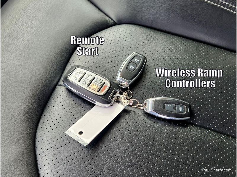 Used 2022 Chrysler Pacifica Touring L
