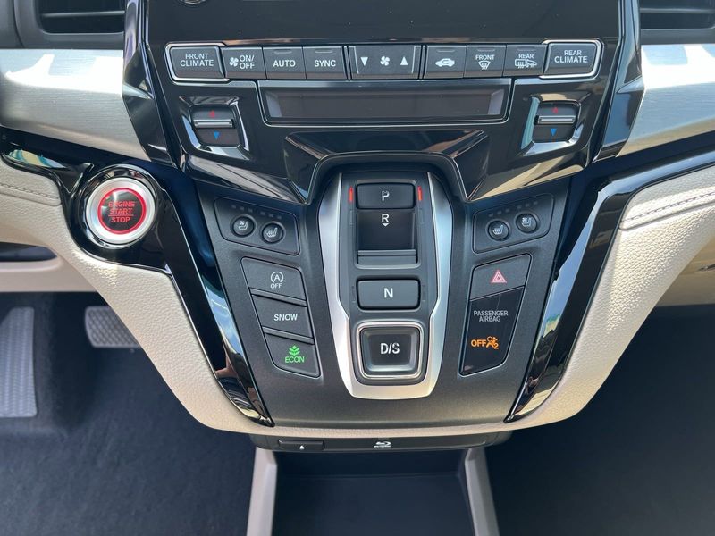 2019 Honda Odyssey EliteImage 16