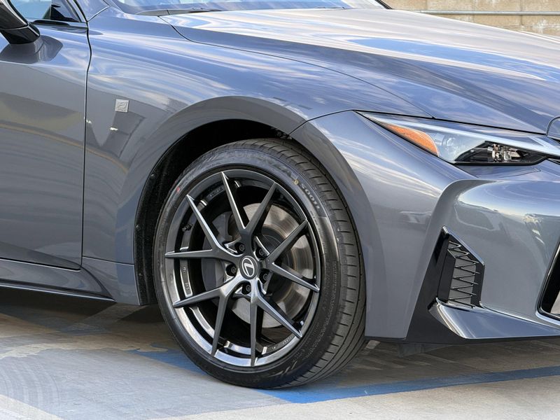 New 2026 Lexus IS 350 F SPORT DesignImage 4