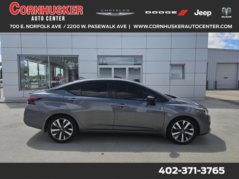 2020 Nissan Versa SRImage 1