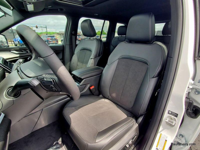 2025 Jeep Grand Cherokee Altitude X 4x4Image 23