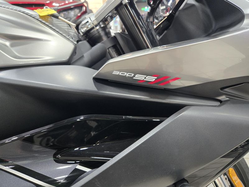 NEW 2026 CFMOTO 300 SS Image 6