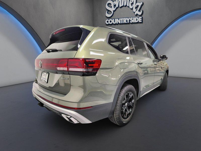 Used 2025 Volkswagen Atlas Peak Edition AWD w/SunroofImage 14