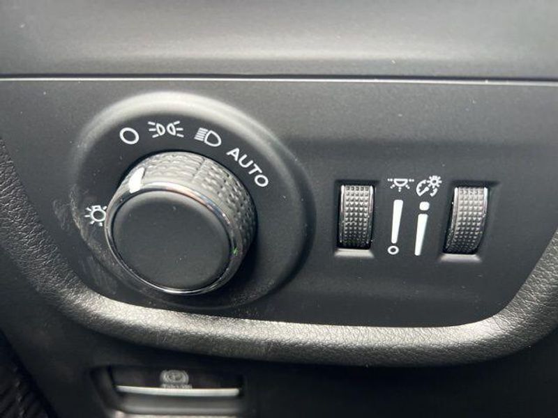 2025 Jeep Grand Cherokee L Altitude X 4x4