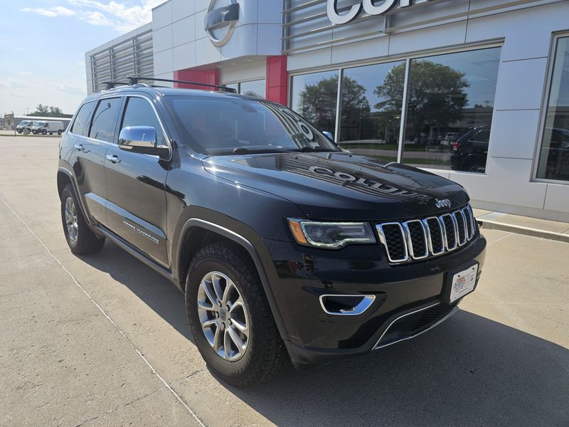 Used 2017 Jeep Grand Cherokee LimitedImage 2
