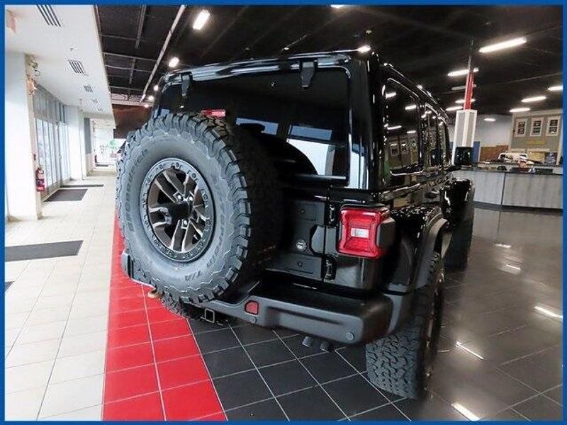 2025 Jeep Wrangler Rubicon 392Image 5