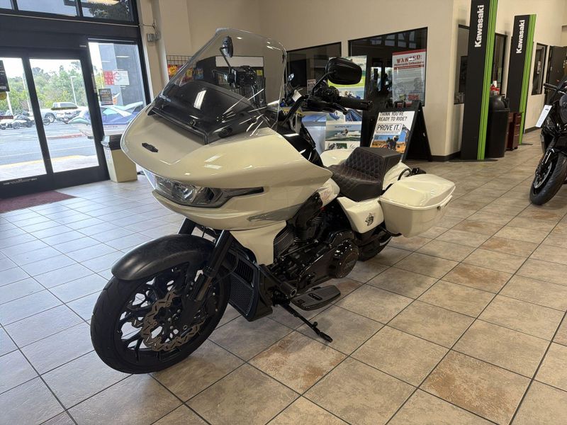 Used 2024 Harley-Davidson ROAD GLIDE CVO ST Image 13