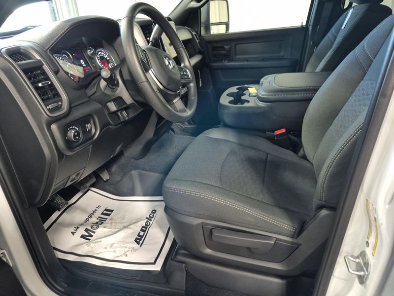 New 2025 RAM 3500 Tradesman Crew Cab 4x4 8