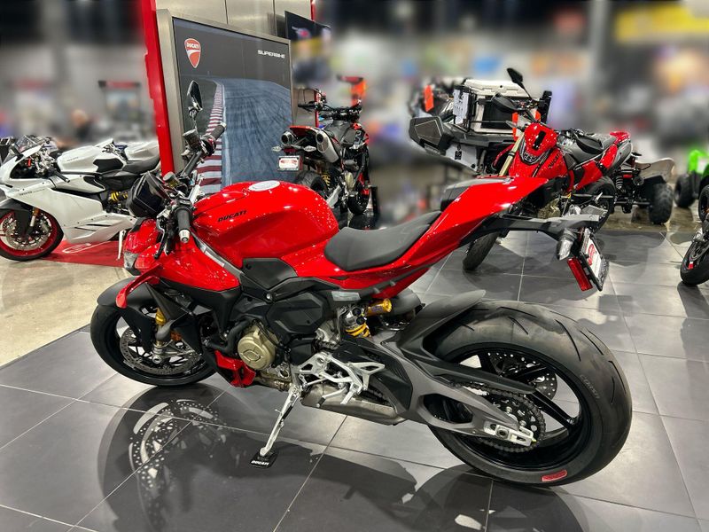 New 2025 Ducati STREETFIGHTER V4 S 3G Image 19