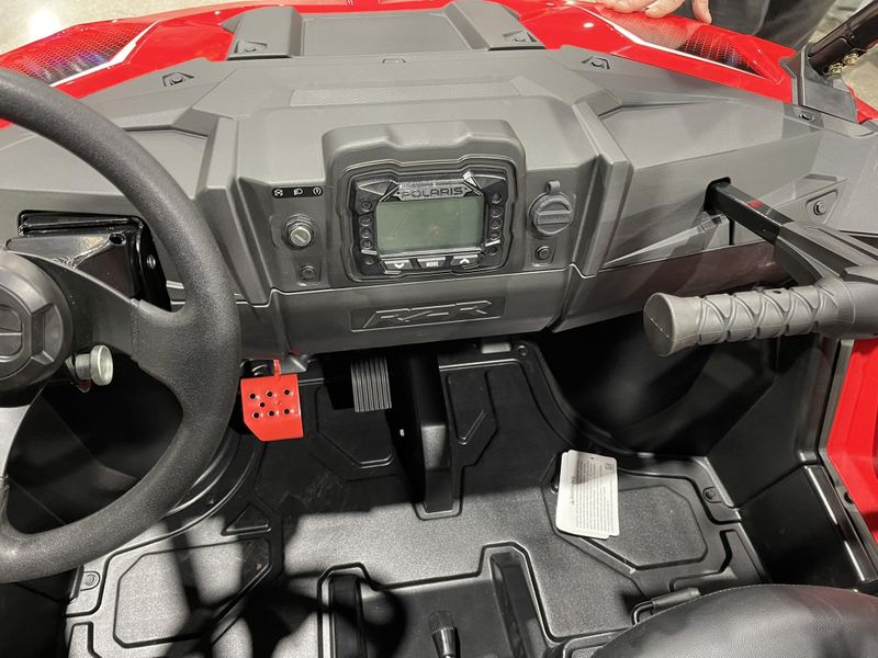 New 2025 Polaris RZR 200 EFI Image 14