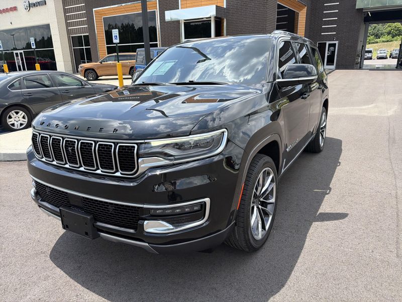 2022 Jeep Wagoneer Series IIIImage 2