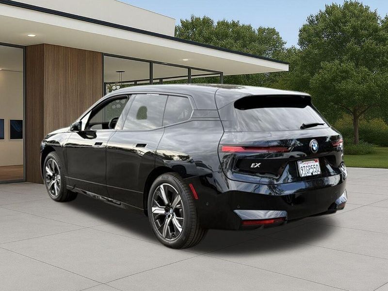 Used 2026 BMW iX xDrive45Image 12