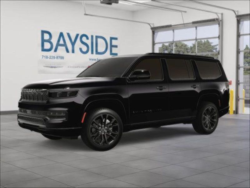 2023 Jeep Grand Wagoneer II photo 2