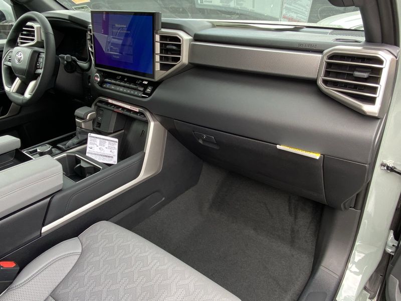 2025 Toyota Tundra LimitedImage 9